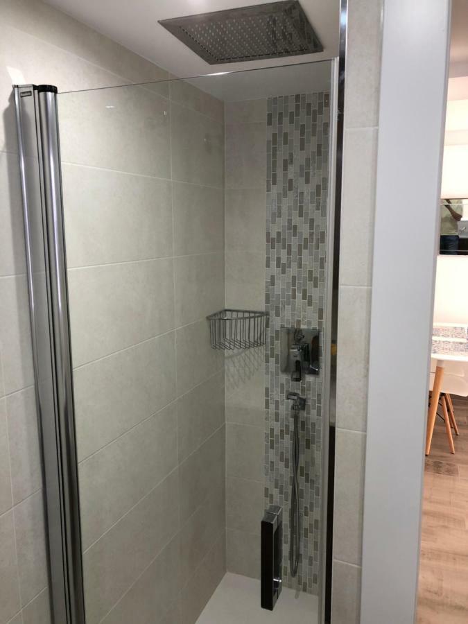 شقة Daru Vistamar Luxury - 1ª Linea Torre Del Mar- Piscina- Aparcamiento المظهر الخارجي الصورة