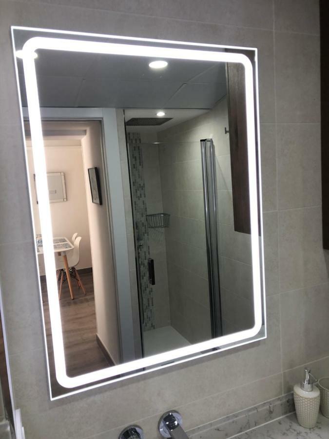 شقة Daru Vistamar Luxury - 1ª Linea Torre Del Mar- Piscina- Aparcamiento المظهر الخارجي الصورة