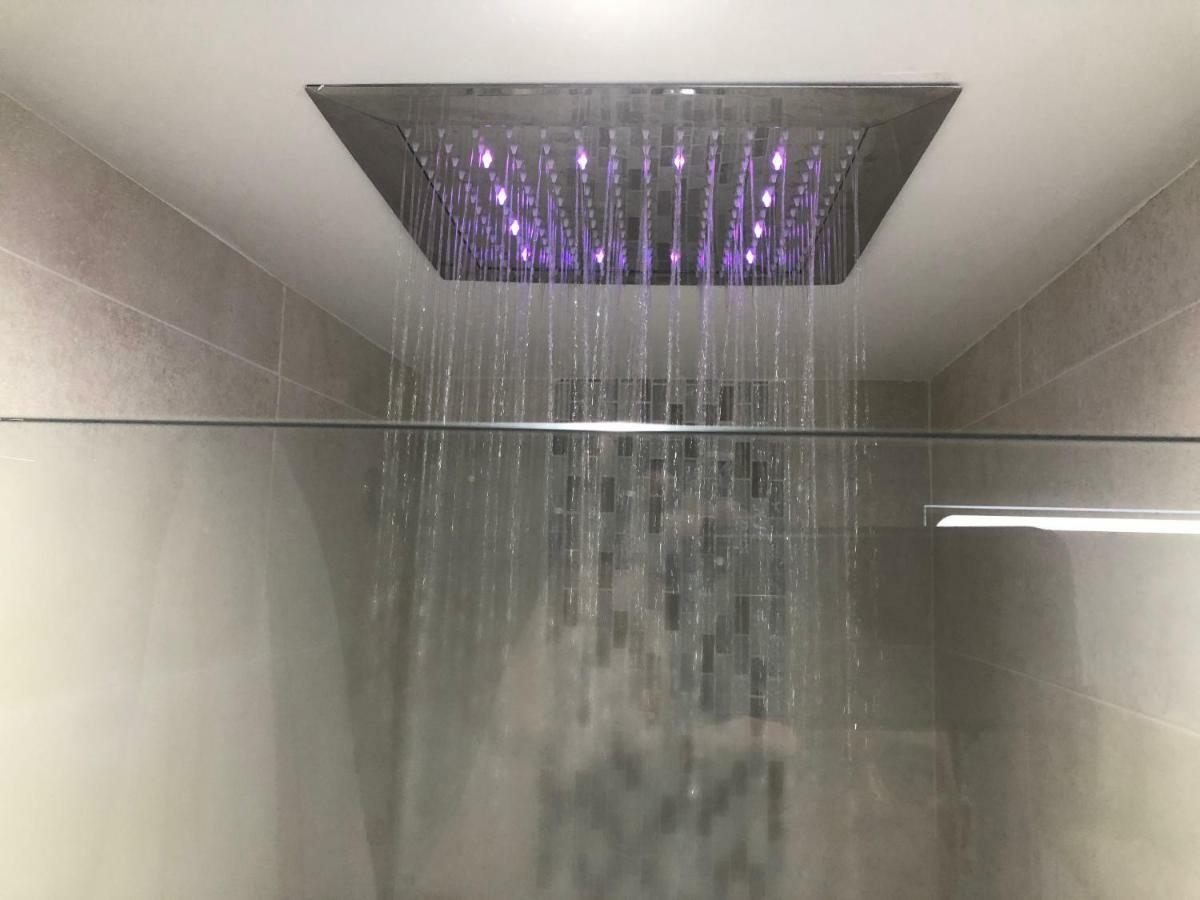 شقة Daru Vistamar Luxury - 1ª Linea Torre Del Mar- Piscina- Aparcamiento المظهر الخارجي الصورة